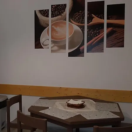 Harmonia Kishaz Vendeghaz Apartment *