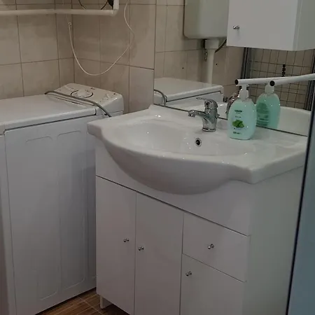 Harmonia Kishaz Vendeghaz Apartment *